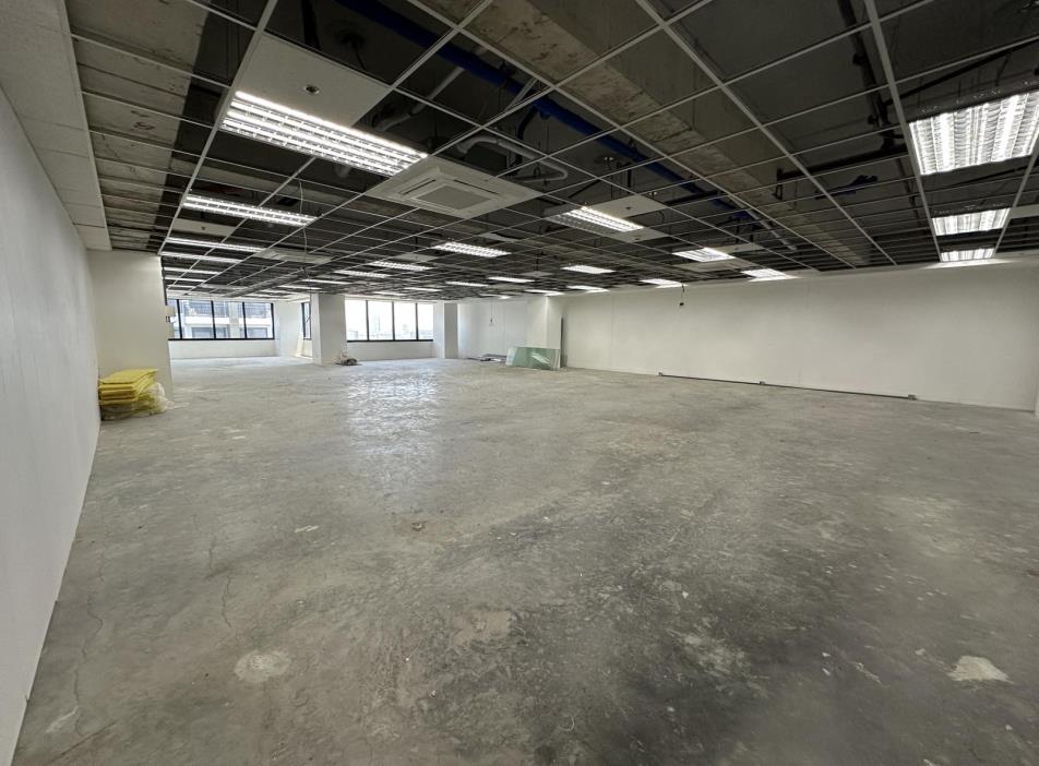 8912 Asean Ave. (West Tower) – 14th Floor + Penthouse · 14th Floor with Penthouse Office for Lease | 2,800 sqm