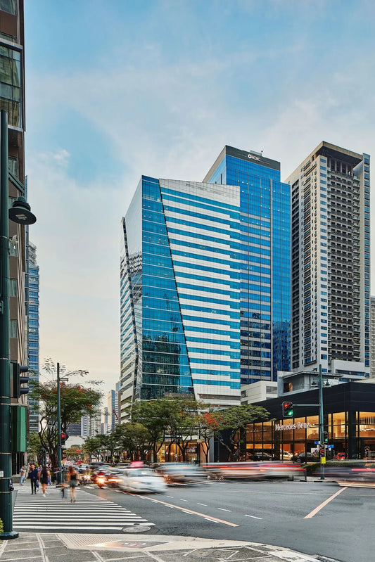 One Global Place – 19th Floor · 1901 Office for Lease | 1,013 sqm