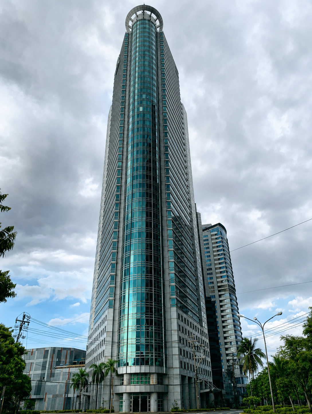 Robinsons Equitable Tower (RET) – 22nd · Units 2201 & 2210 Office for Lease | 294 sqm