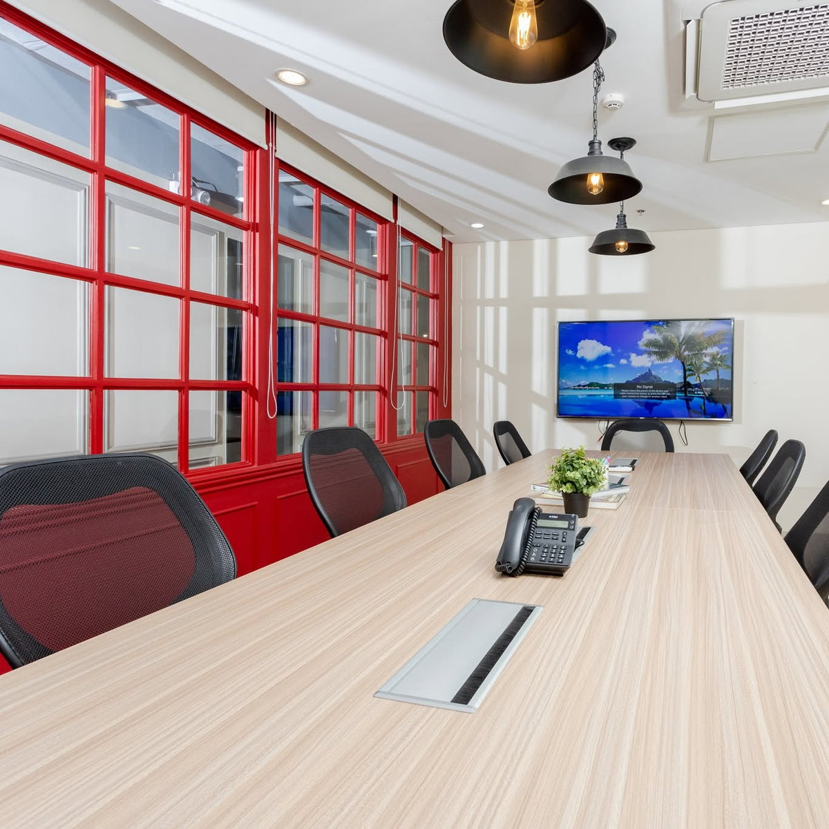 Serviced Office Ayala North Exchange – Suite · 20 Office for Lease | 30 sqm