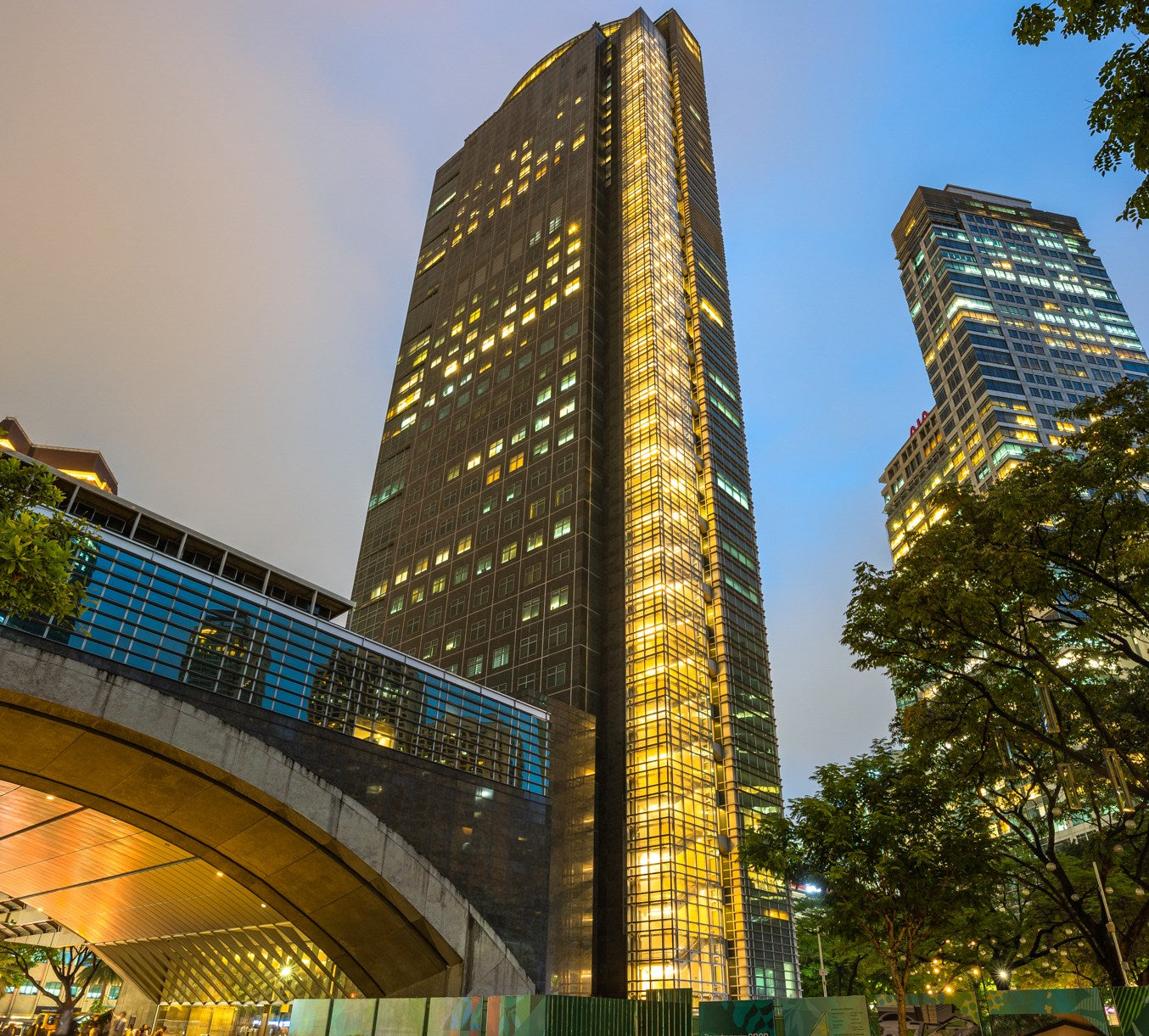Tower One and Exchange Plaza – 14th · 1414 Office for Lease | 95 sqm
